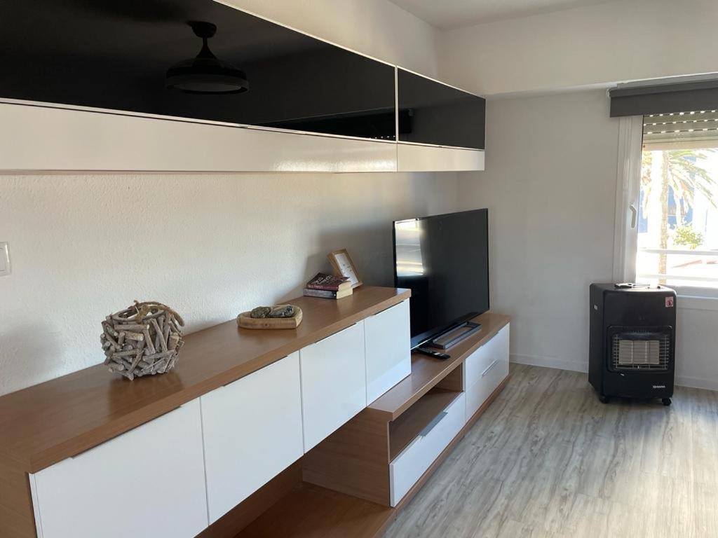 Apartamento En Complejo Residencial Con Piscina Y Garaje Frente Al Mar Valencia Bagian luar foto